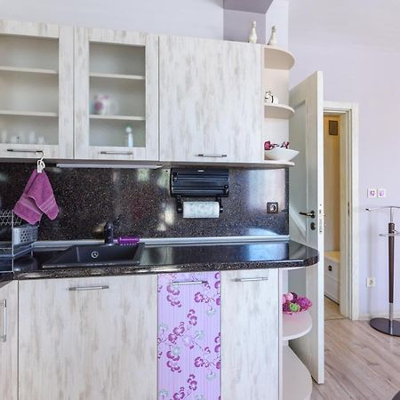 Ултра Виолет/Ultraviolet Lägenhet Burgas Exteriör bild